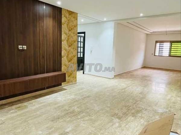142572-Sale Apartment in Casablanca Lekrimat 144 m²