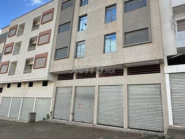 Zwei Gewerbeeinheiten zu verkaufen in Kénitra