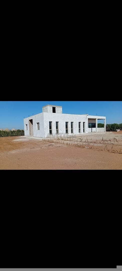 1100 mètres construits, 160 mètres carrés
