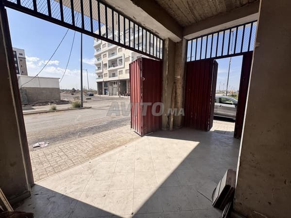 BOUSKOURA TIENDA ESQUINA 20m2 GRAND BOULEVARD