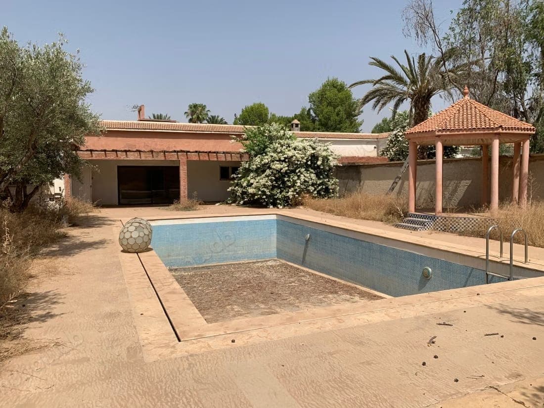 Villa on 5,000 m² Titled Land ROUTE FES