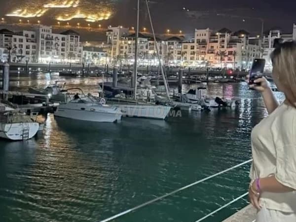 شقة جديدة 3 غرف نوم غرفتا جلوس 3 حمامات حي محمدي أكادير