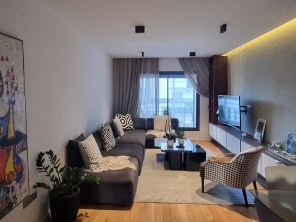 Superbe appartement à louer à Racine. 3 pièces confortables. Meublé