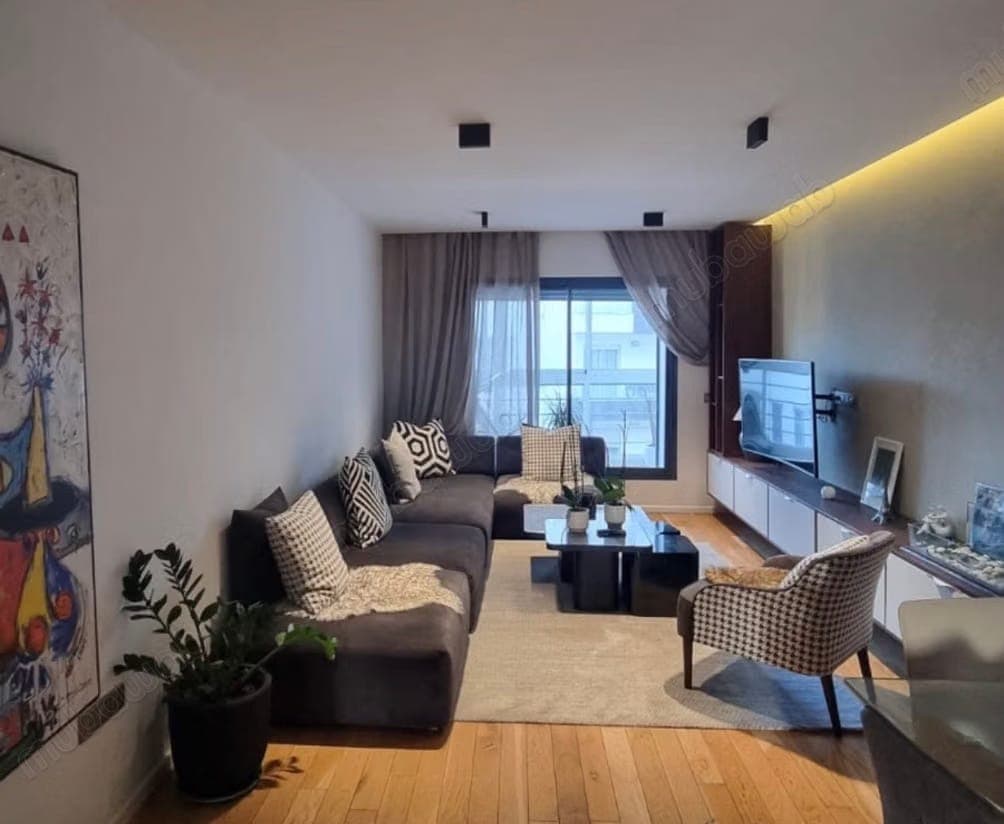 Superbe appartement à louer à Racine. 3 pièces confortables. Meublé