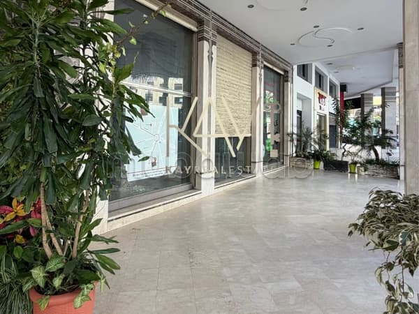 Local commercial à louer en plein centre ville de Tanger