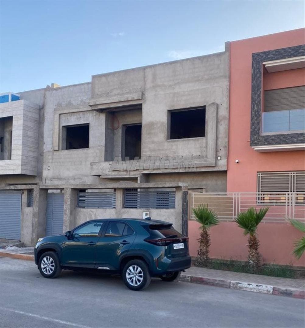 Villa semi-finie à vendre