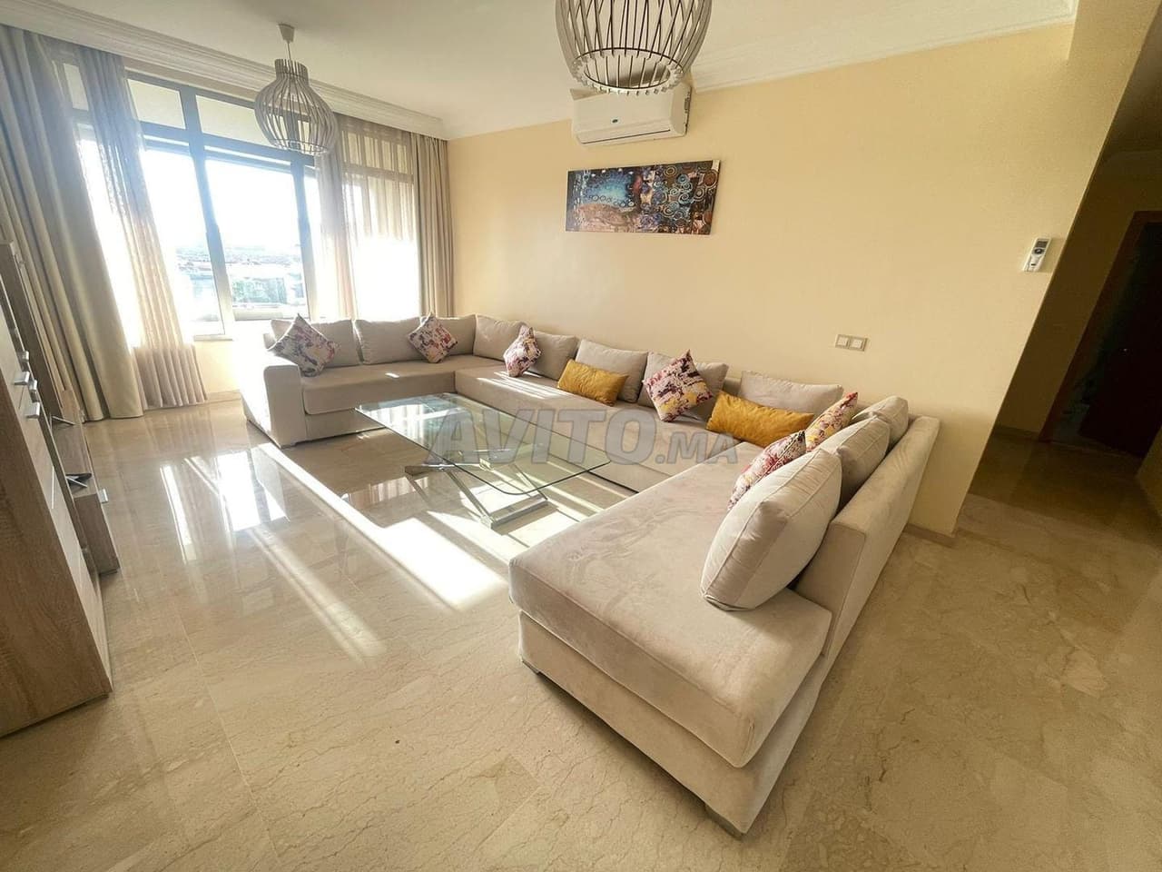 Bel appartement vide ou meublé à Founty 150m²