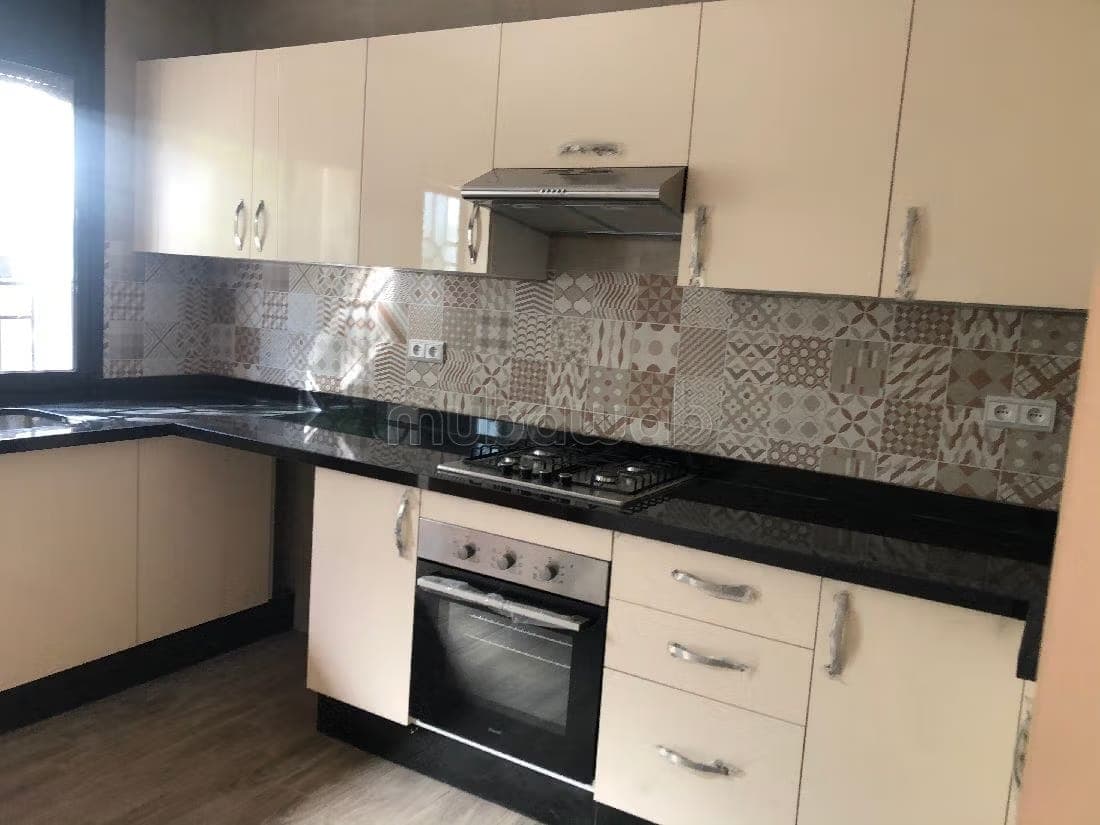 Magnificent villa for rent in Riyad. 3 beautiful bedrooms. Fireplace and air conditioning