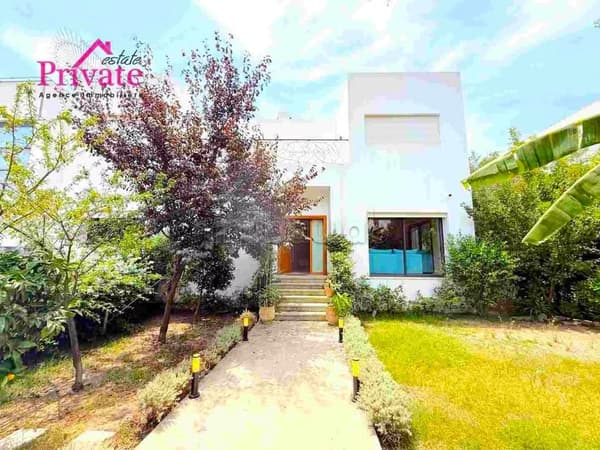 Location Villa 500 m² JBEL KBIR Tanger Ref: LZ846