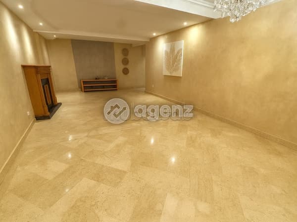 Appartement à vendre 163 m², 3 chambres Les Hôpitaux Casablanca