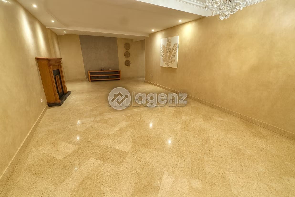 Appartement à vendre 163 m², 3 chambres Les Hôpitaux Casablanca