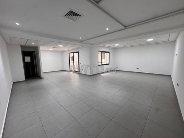 Bureau 70m² en face marjane à louer