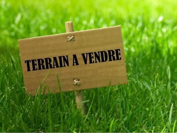 DAR BOUAZZA – VENTE TERRAIN COMMERCIAL 3 FAÇADES 480 m²
