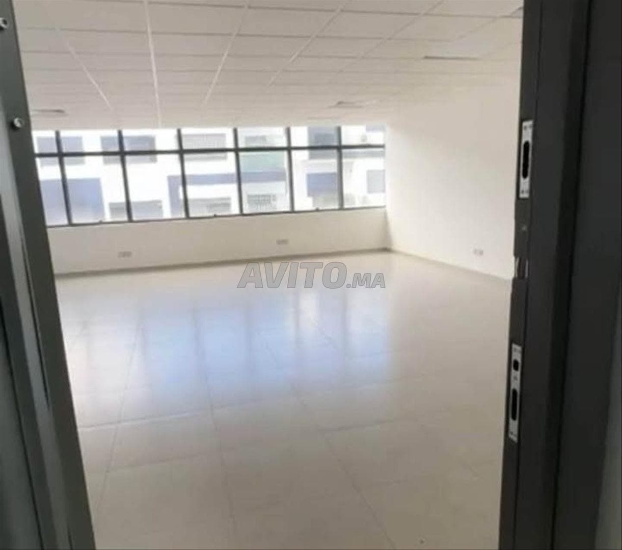 Plateau neuf avec ascenseur garage 59m2