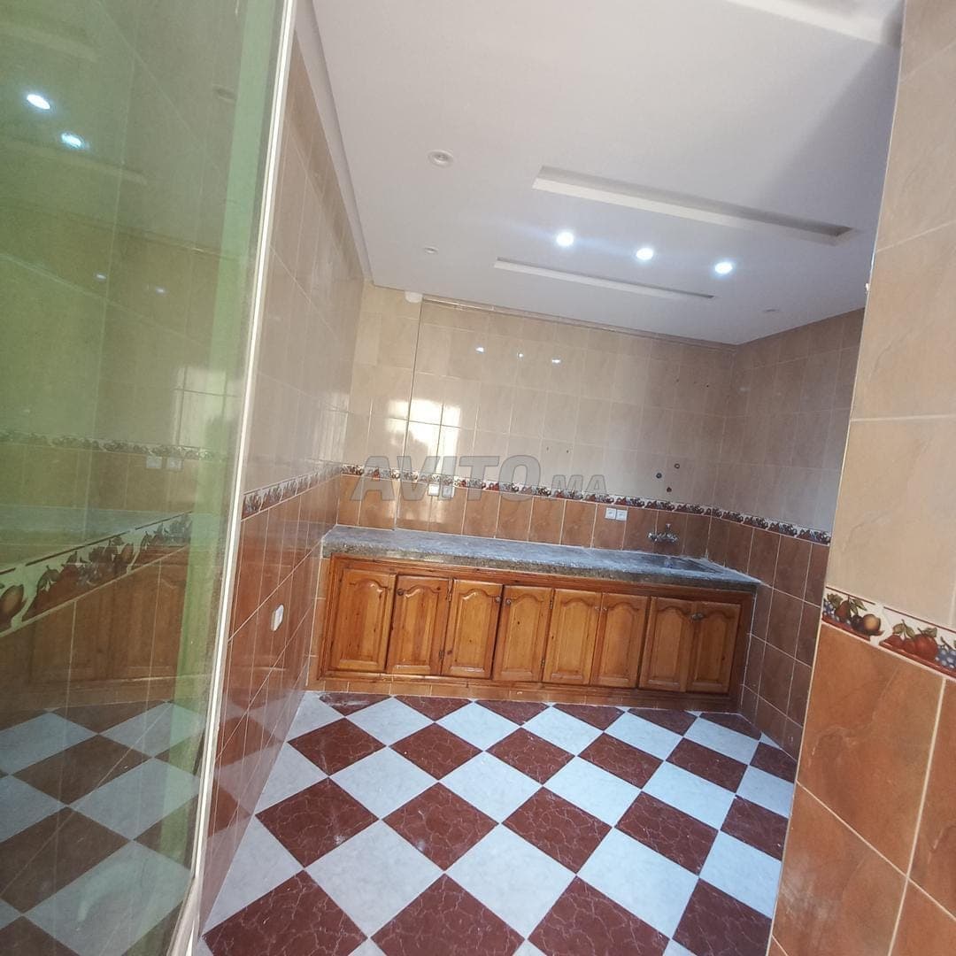 Appartement op de begane grond met terras 118 m², lift, syndicus