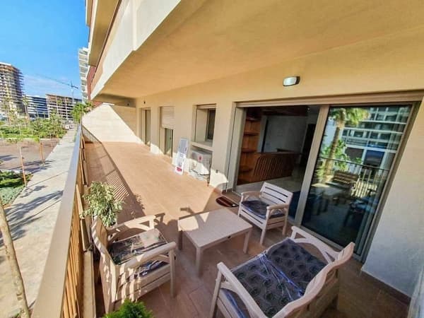 Bonito piso en alquiler de 126 m² en CFC