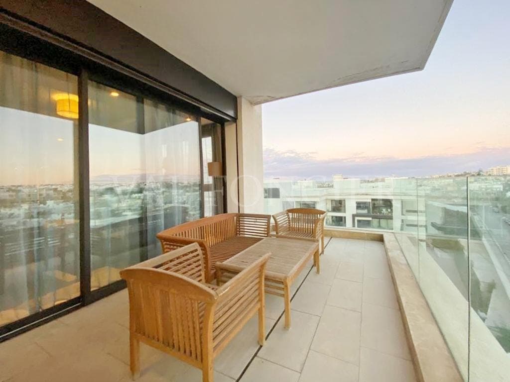 Location studio meublé moderne avec terrasse et vue sur mer Ain Diab, Casablanca
