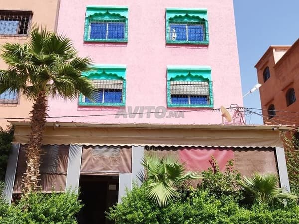 Maison commerciale à vendre à Tourir – Belle opportunité d’investissement