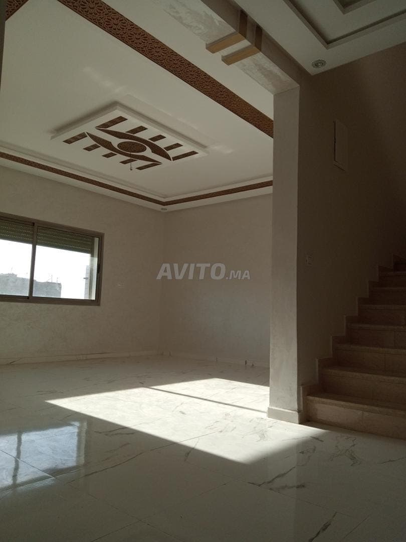 Upscale well-lit villa