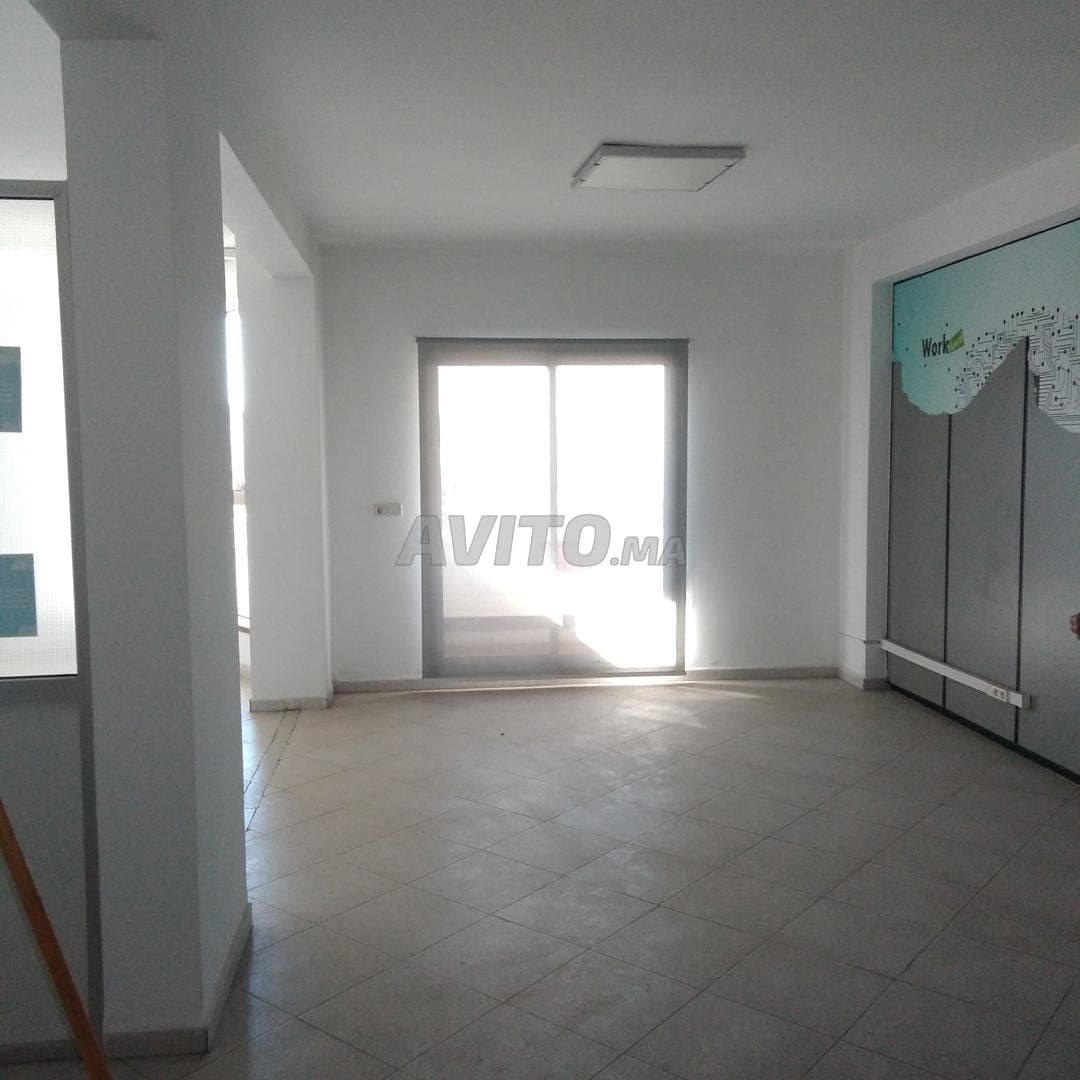 bureau 111m bien situé bd abdelmoumen tram