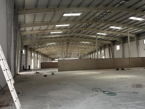 Entrepôt à louer 8000 m² à Bouskoura