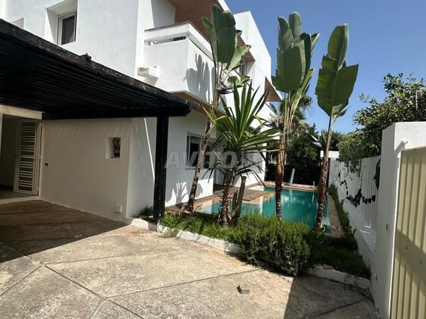 Villa with pool for sale at Skhirat beach