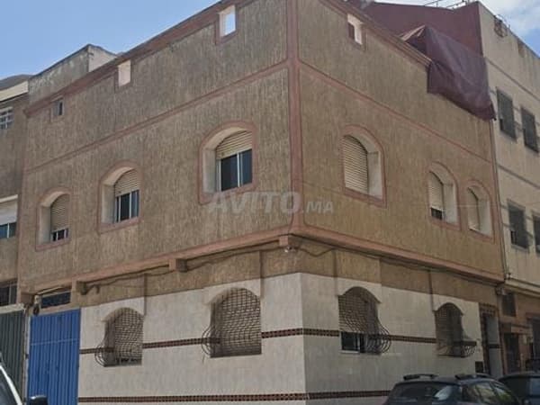 Haus mit 2 Fassaden in Sidi Maârouf, 87 m²