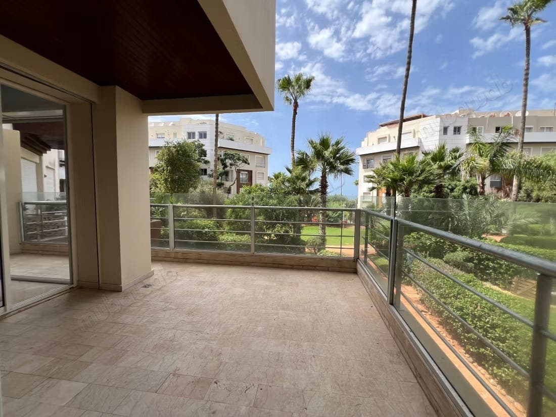 Appartement meublé ain diab 3 chambres vue mer