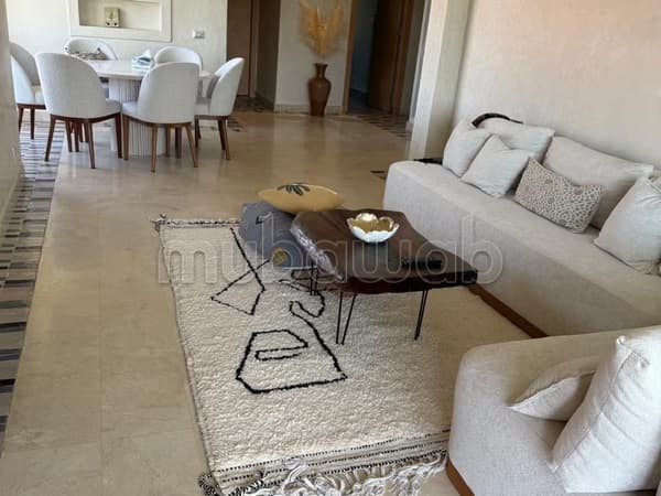 Appartement à louer à Agdal. 3 chambres agréables. Bien meublé