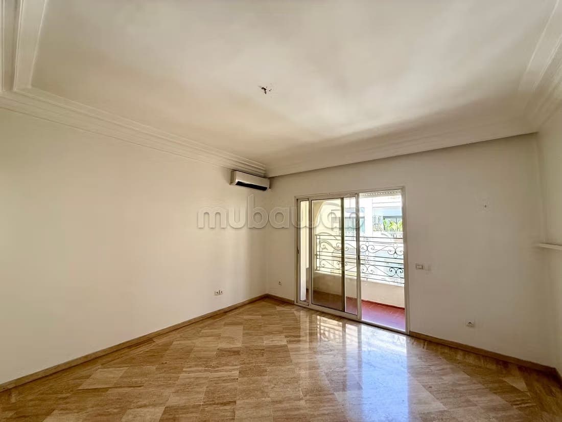 Coup de Fusil En Vente: Magnifique Appartment 111 m, 3 chambres, 2 Sb a Racine, Casablanca