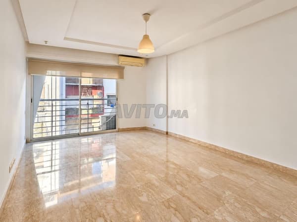 Location studio vide près du Bd Anfa