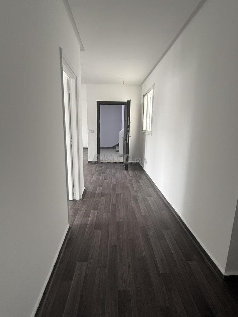 Uffici di 112 m² a Mraaif, Casablanca