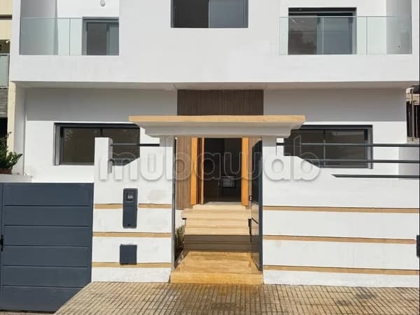 Stunning villa for sale in Maamora. 7 rooms. Windows with double glazing and reinforced door