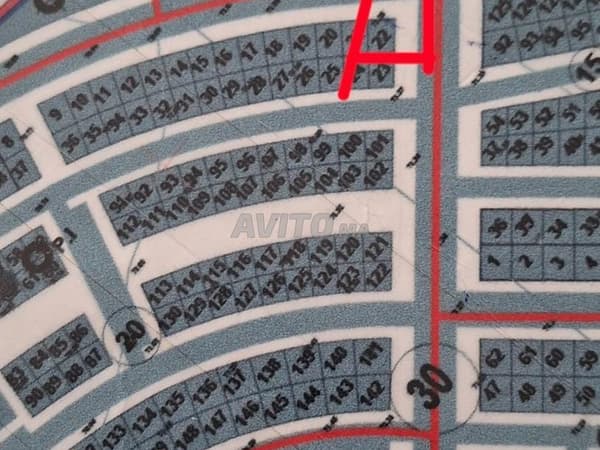 Gewerbegrundstück mit Titel - 111 m² - Doppelte Front