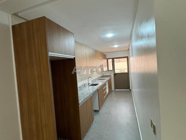 Leeg appartement te huur in El Houda