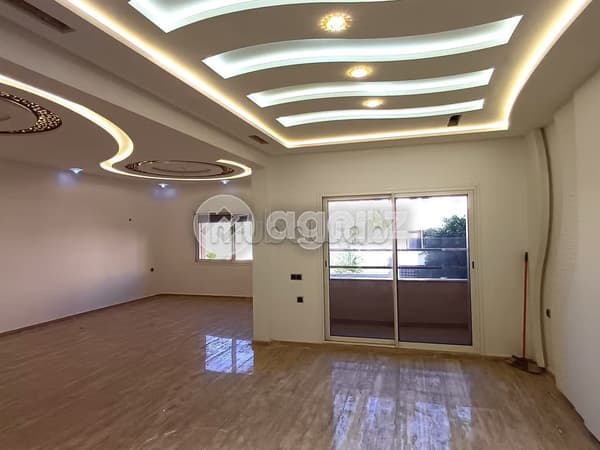 دوبلكس للبيع 220 م²، 5 غرف، الحي الجديد ابن بطوطة طنجة