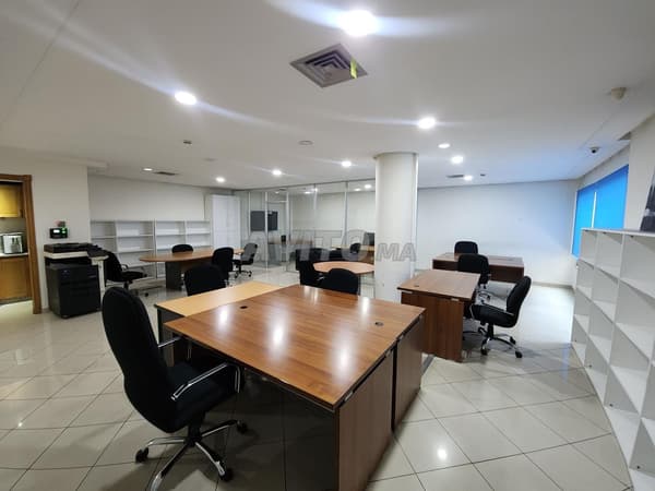 Plateau bureau équipé à louer à Abdelmoumen Casa