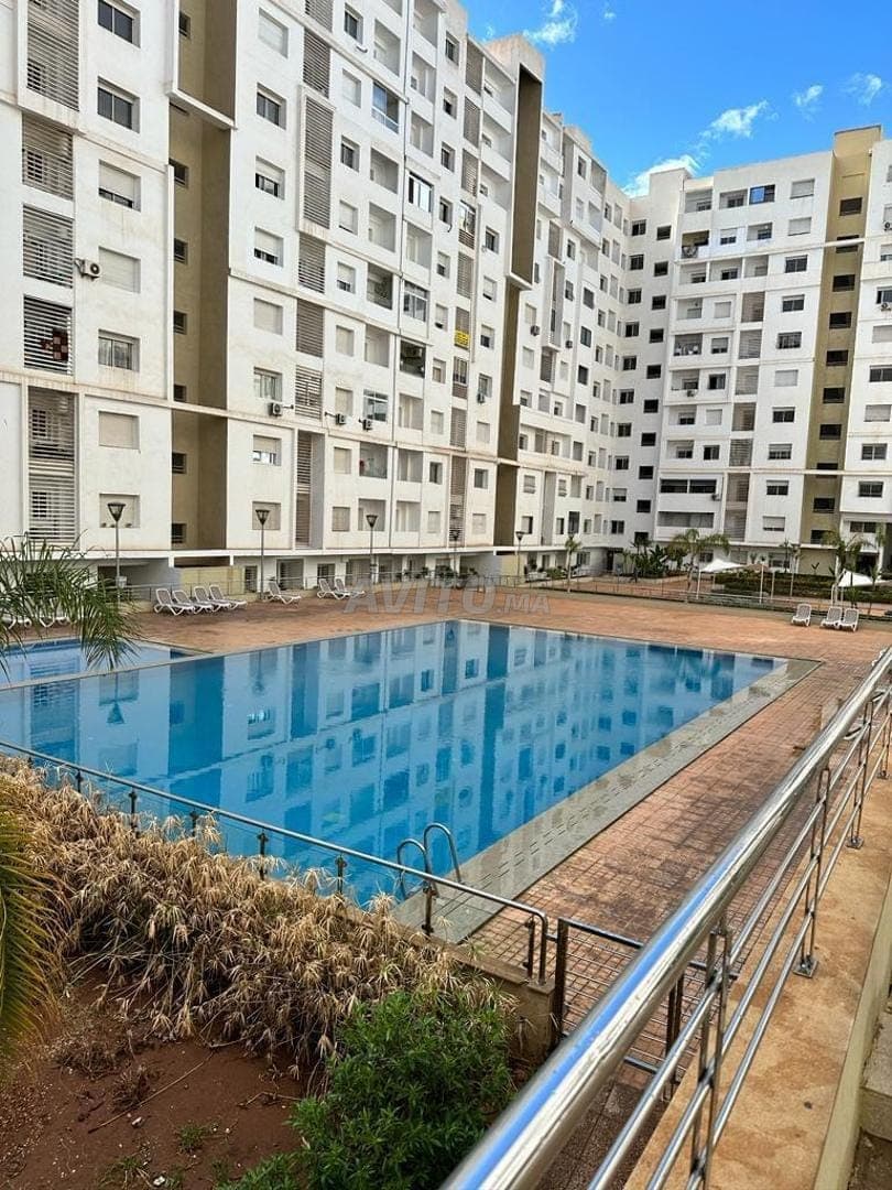 Top studio avec piscine