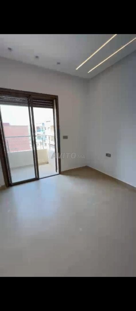 Apartment for rent on Avenue de l'Armée Royale