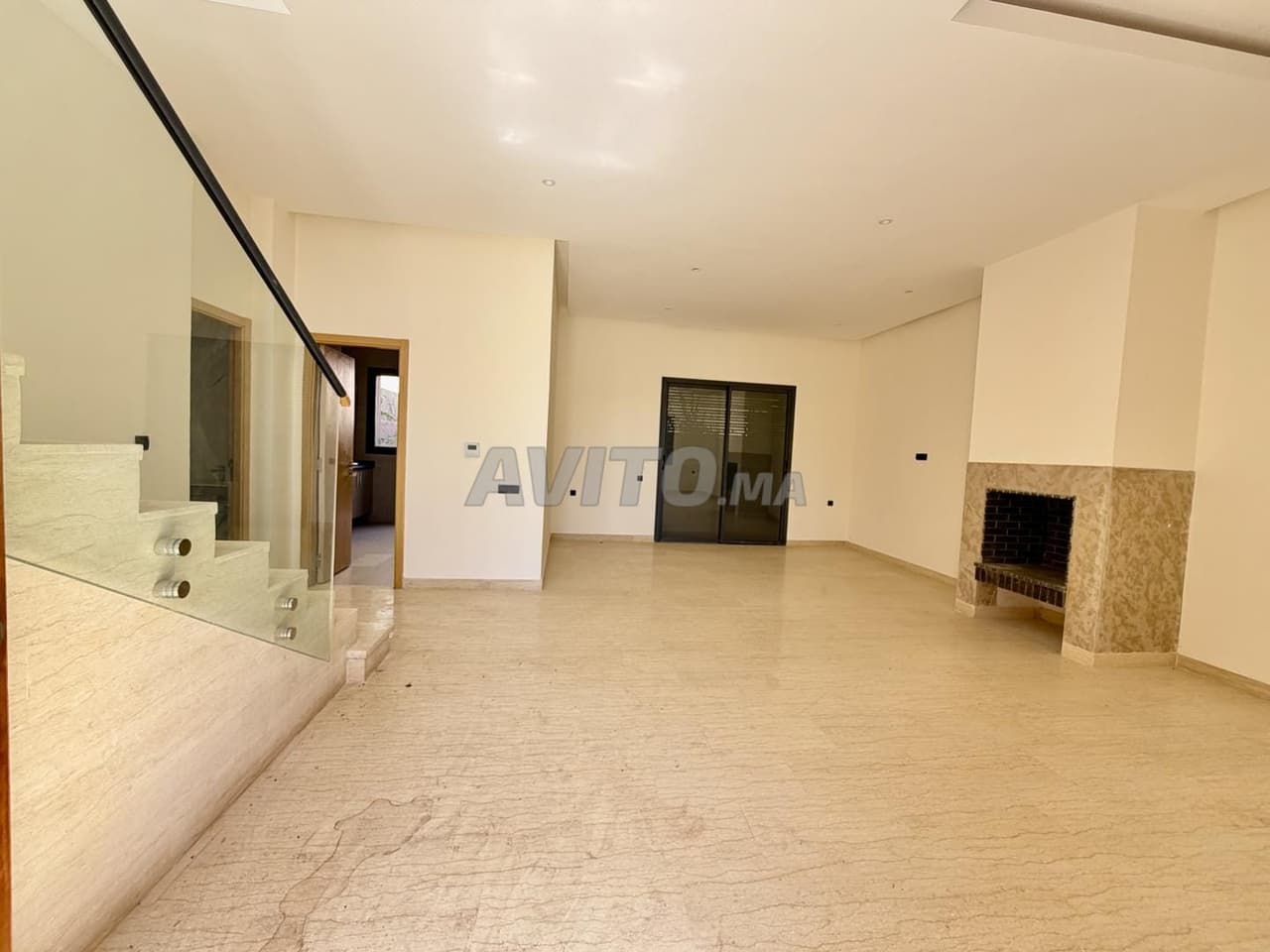 Magnifique villa 300 m² à louer à Targa Marrakech