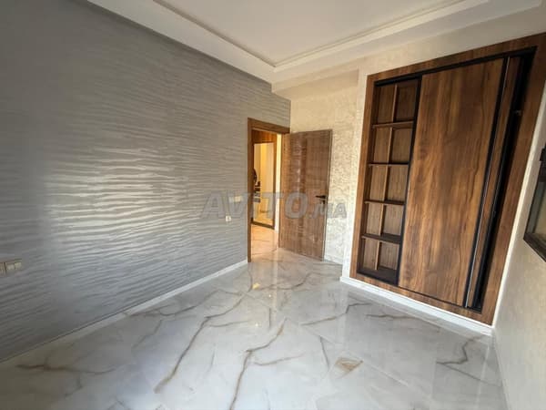 شقة للكراء بالدار البيضاء حي ألماز