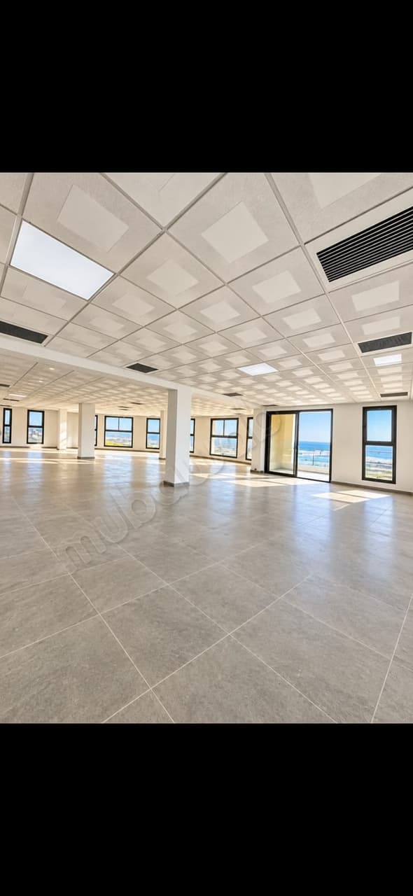 À vendre – plateau de bureaux d'exception de 473 m², vue panoramique sur l'océan – Aïn Sebaâ