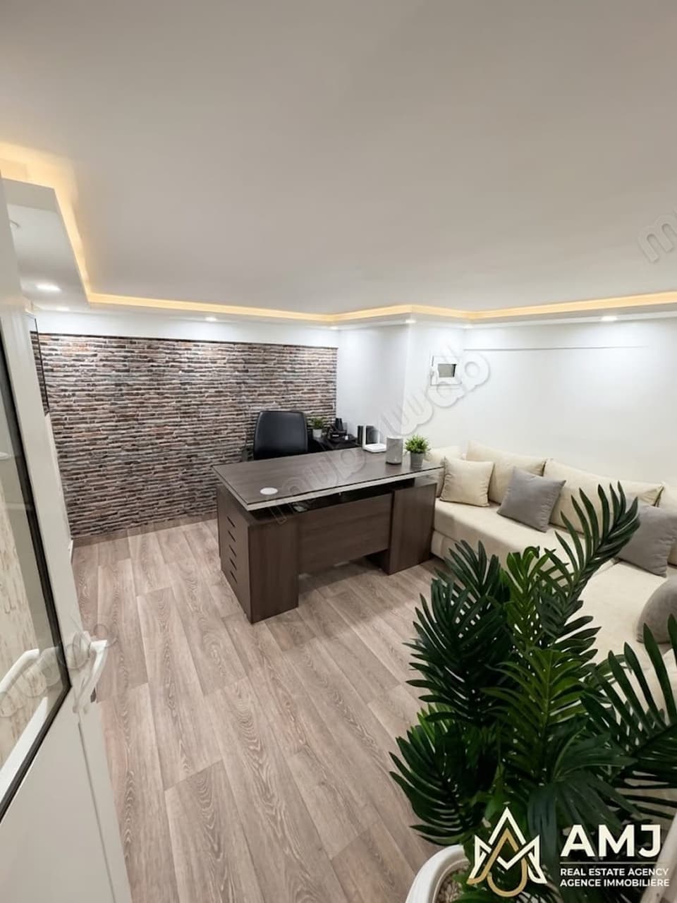 Local commercial maarif extension