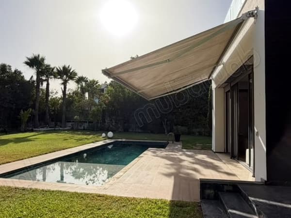 Bouskouraa, Exceptional Villa for Sale with Swimming Pool and 4 Bedrooms