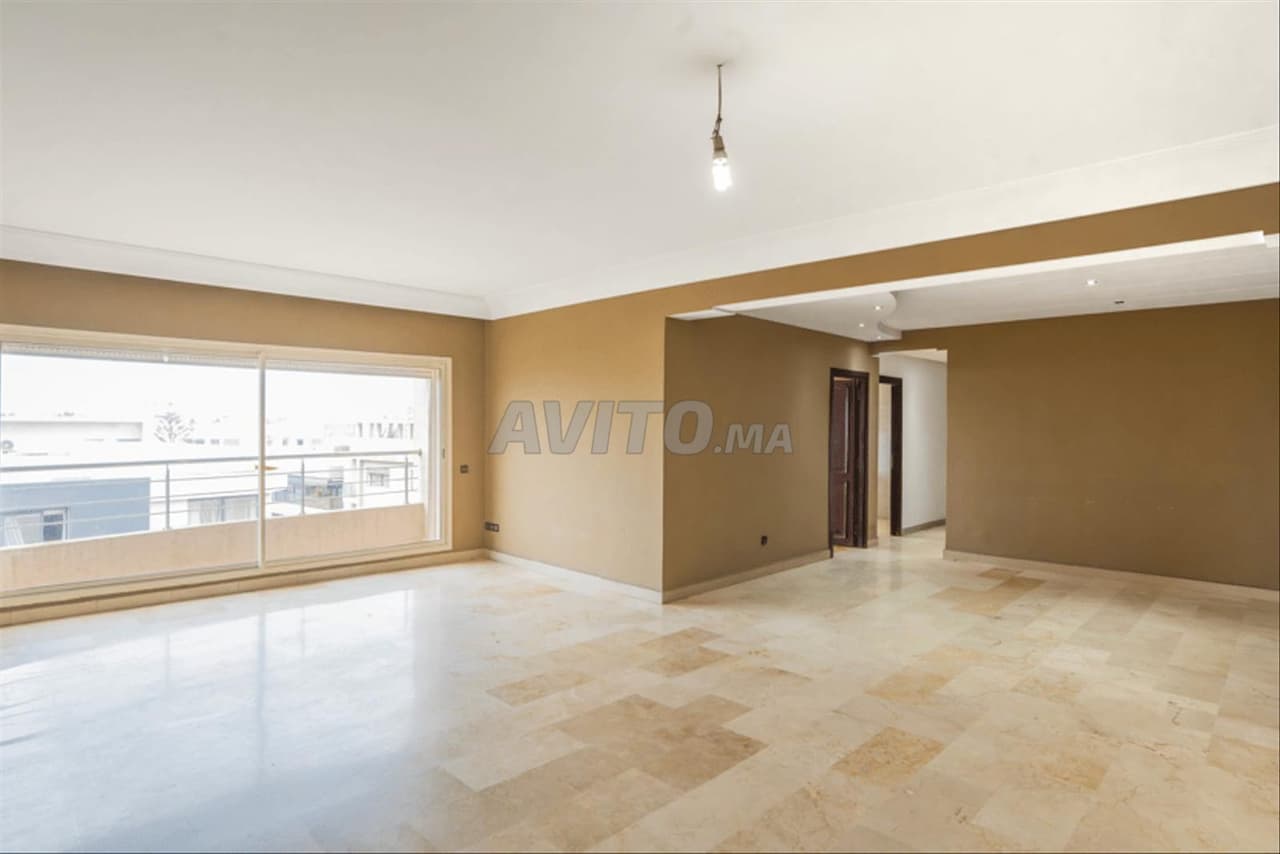 Wohnung mit 3 Schlafzimmern zum Verkauf, 143 m²