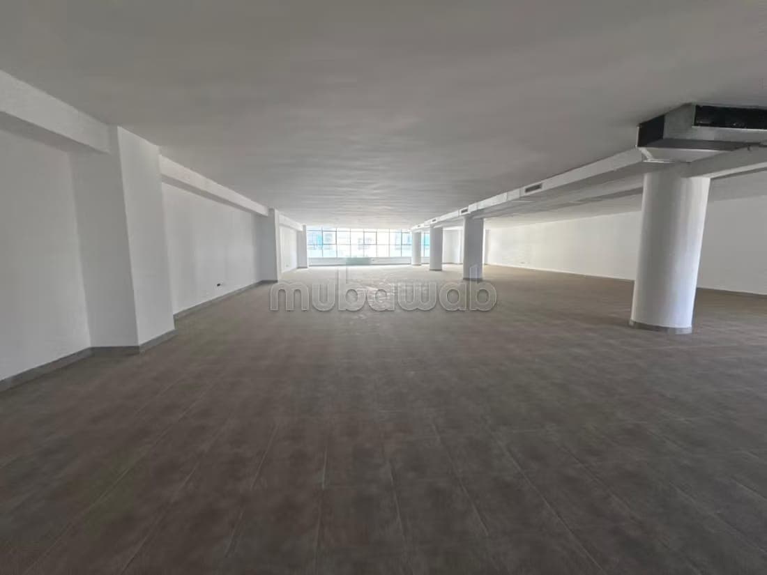 Prime Office 415 M² For Rent On Abdelmoumen