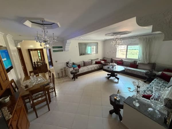Appartement de 143 m² à vendre – Centre ville