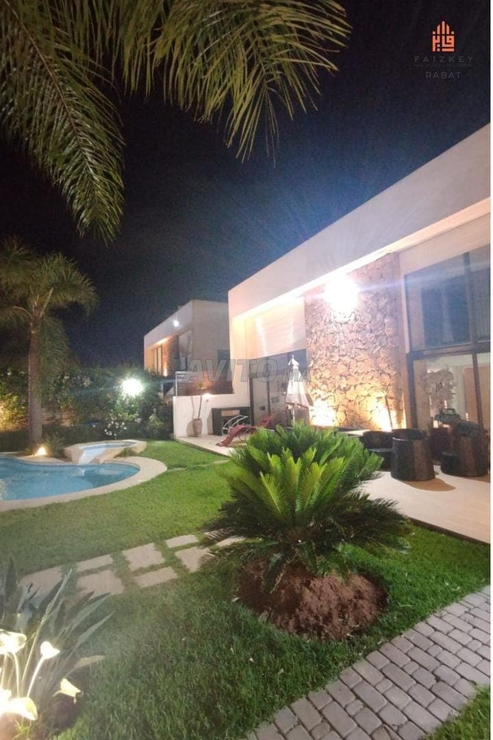 Villa à louer avec piscine à Skhirat