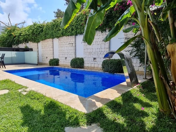 Prachtige gemeubileerde of onmeubileerde villa te huur in Val d'anfa