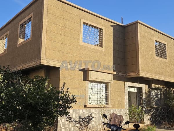 منزل بواجهتين في حي البساتين بوجدة، نادر البارود